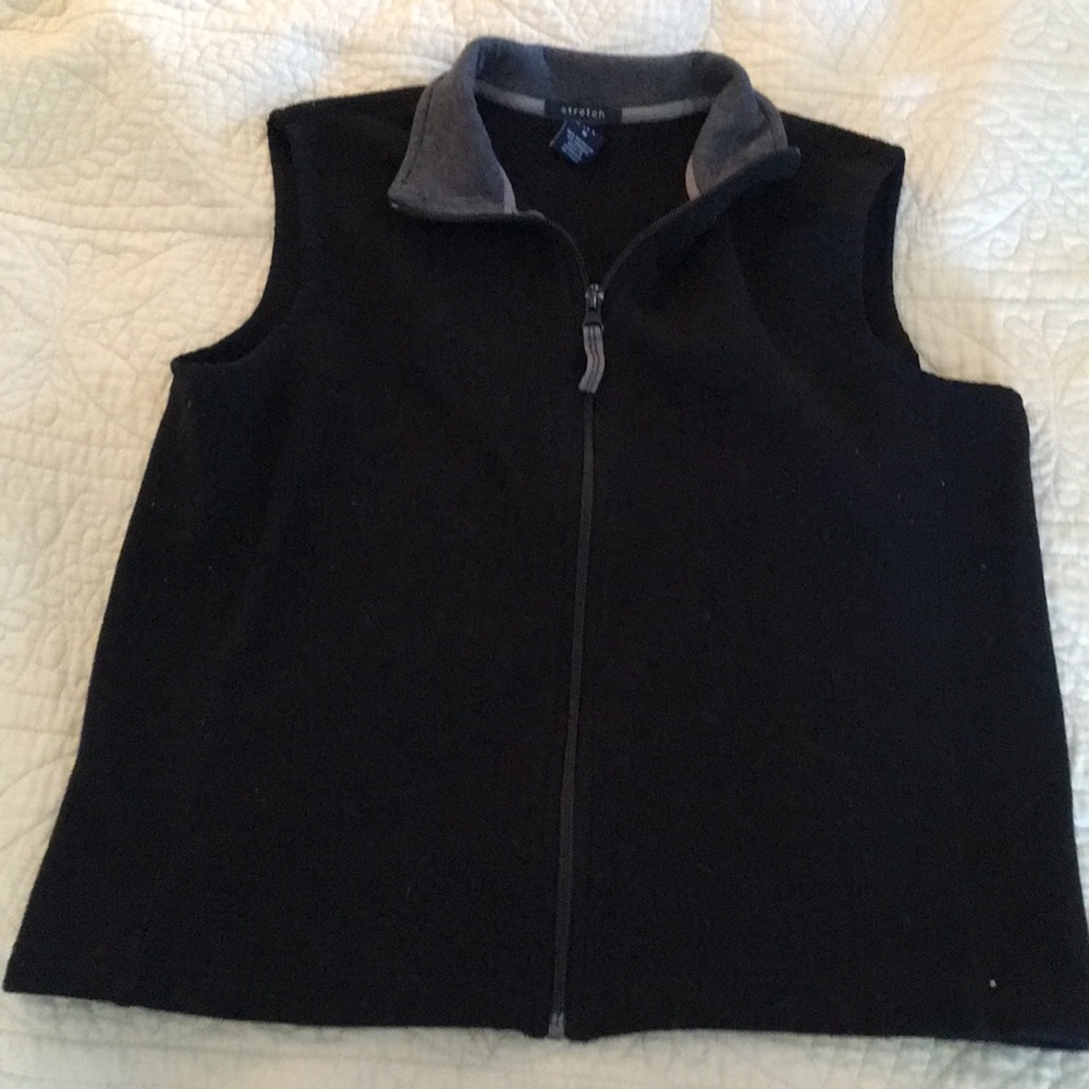 Gap fleece vest